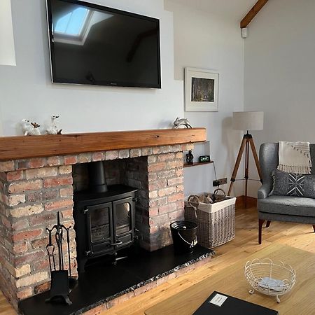 The Cottage At Ashbrook - Charming Country Cottage Near Belfast Esterno foto
